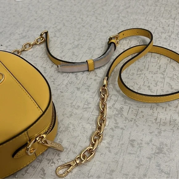 161. Michael Kors Crossbody - Picture 3 of 9